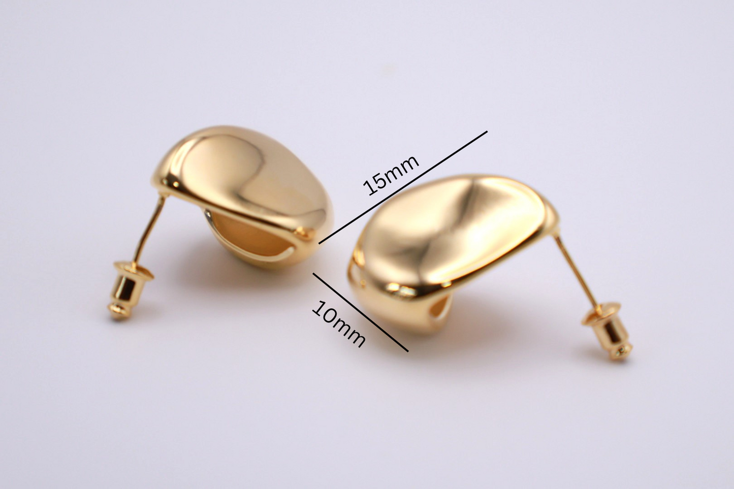 Chunky Gold Stud 090