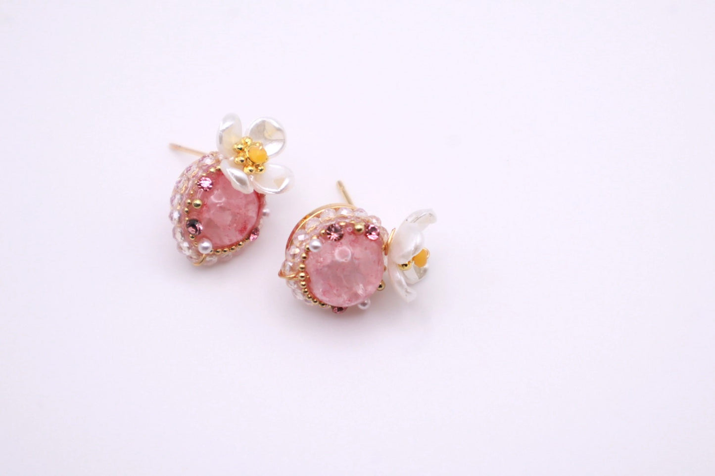 Peach Pearl Stud 099