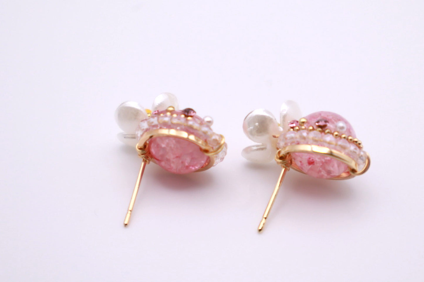Peach Pearl Stud 099