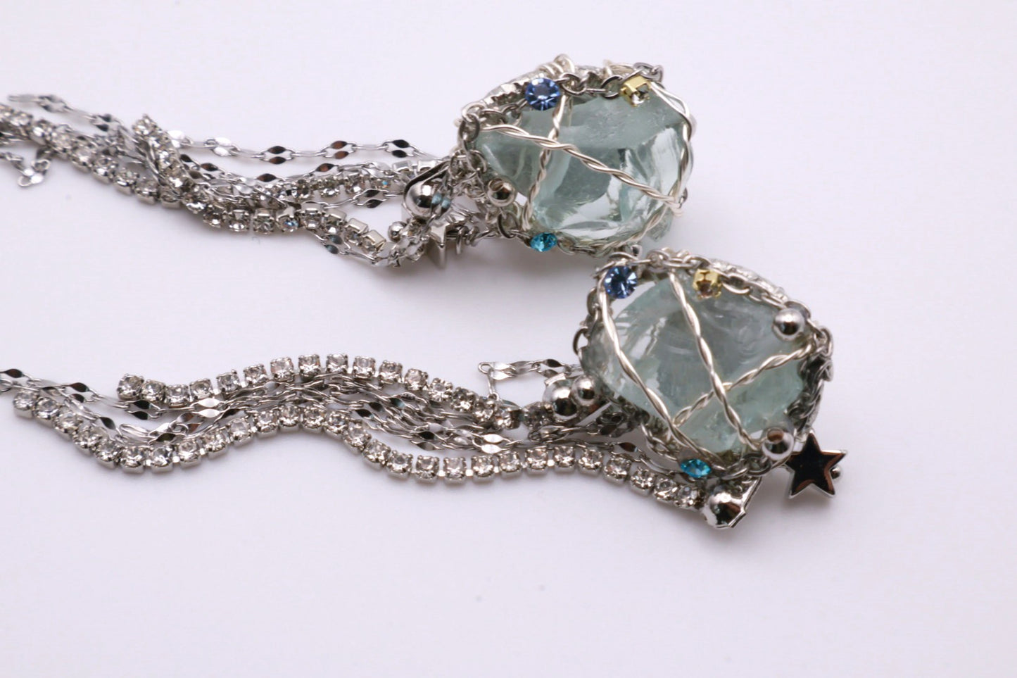 Natural Gem Stud 091