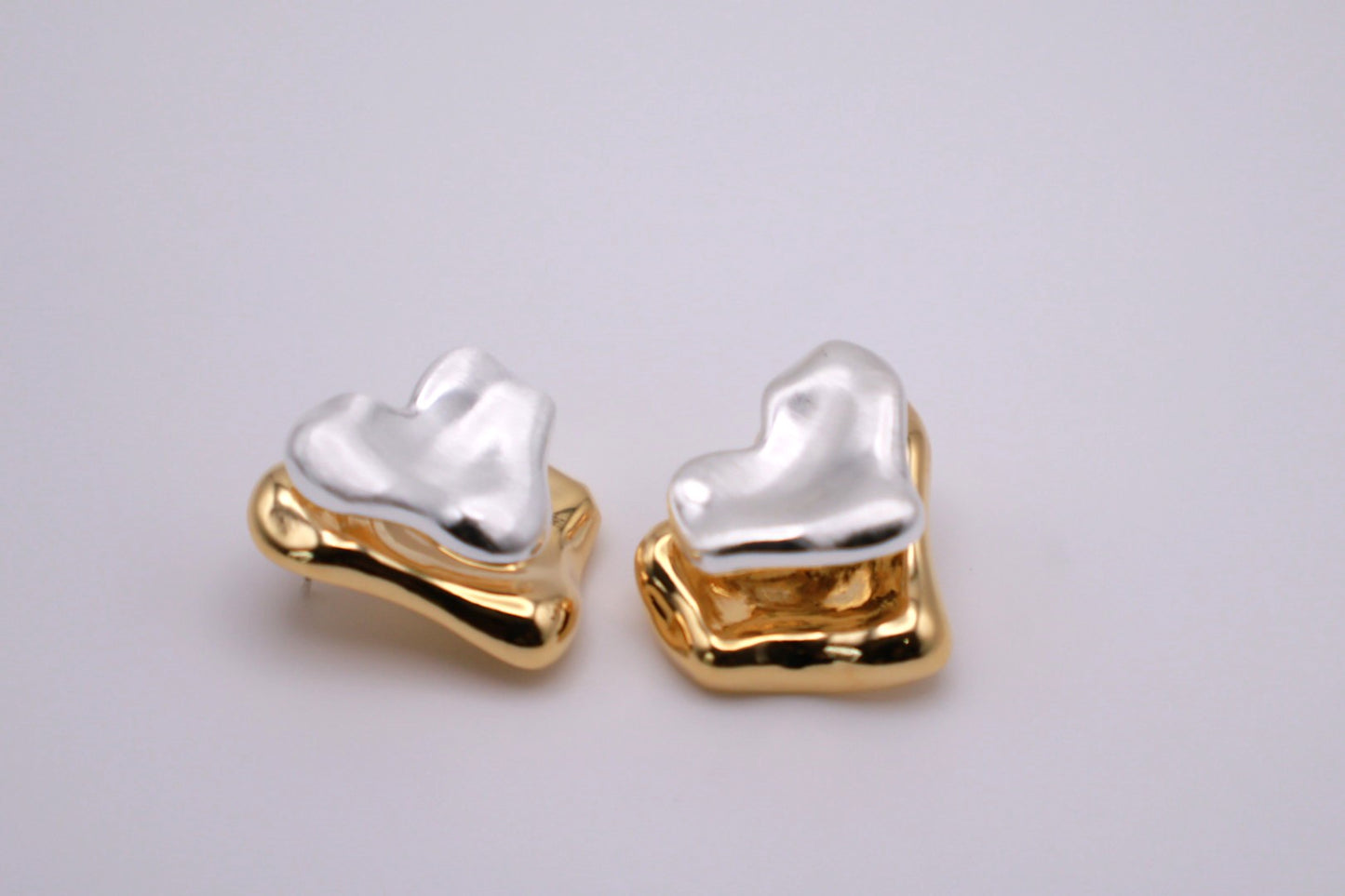 Double Heart Shaped Stud 092