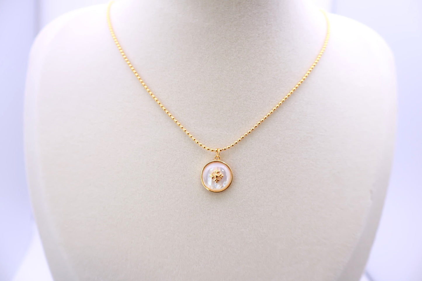 Mini Flower Pendant 007
