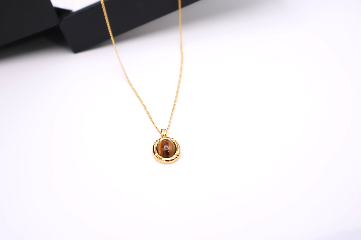 Tiger Eye Pendant 011