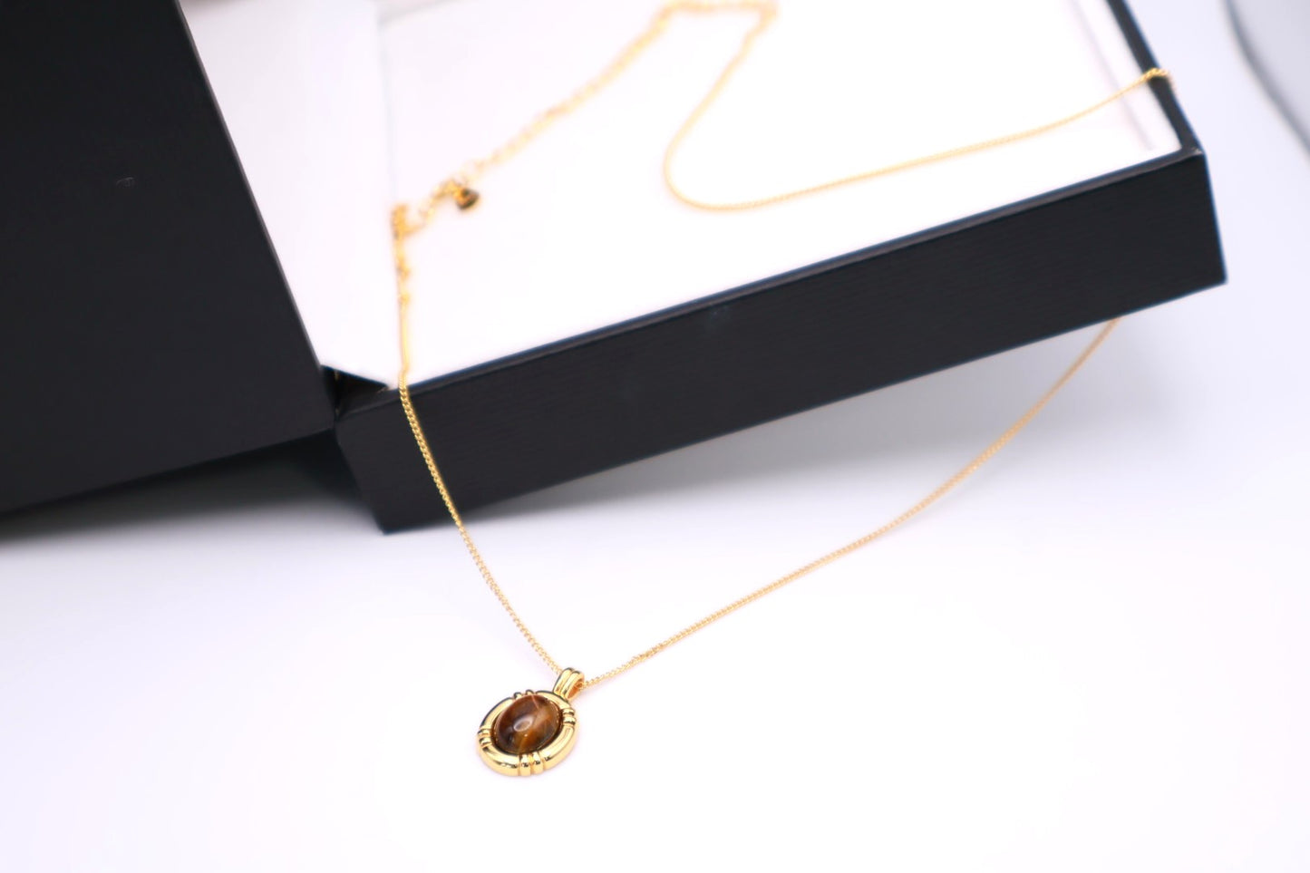 Tiger Eye Pendant 011