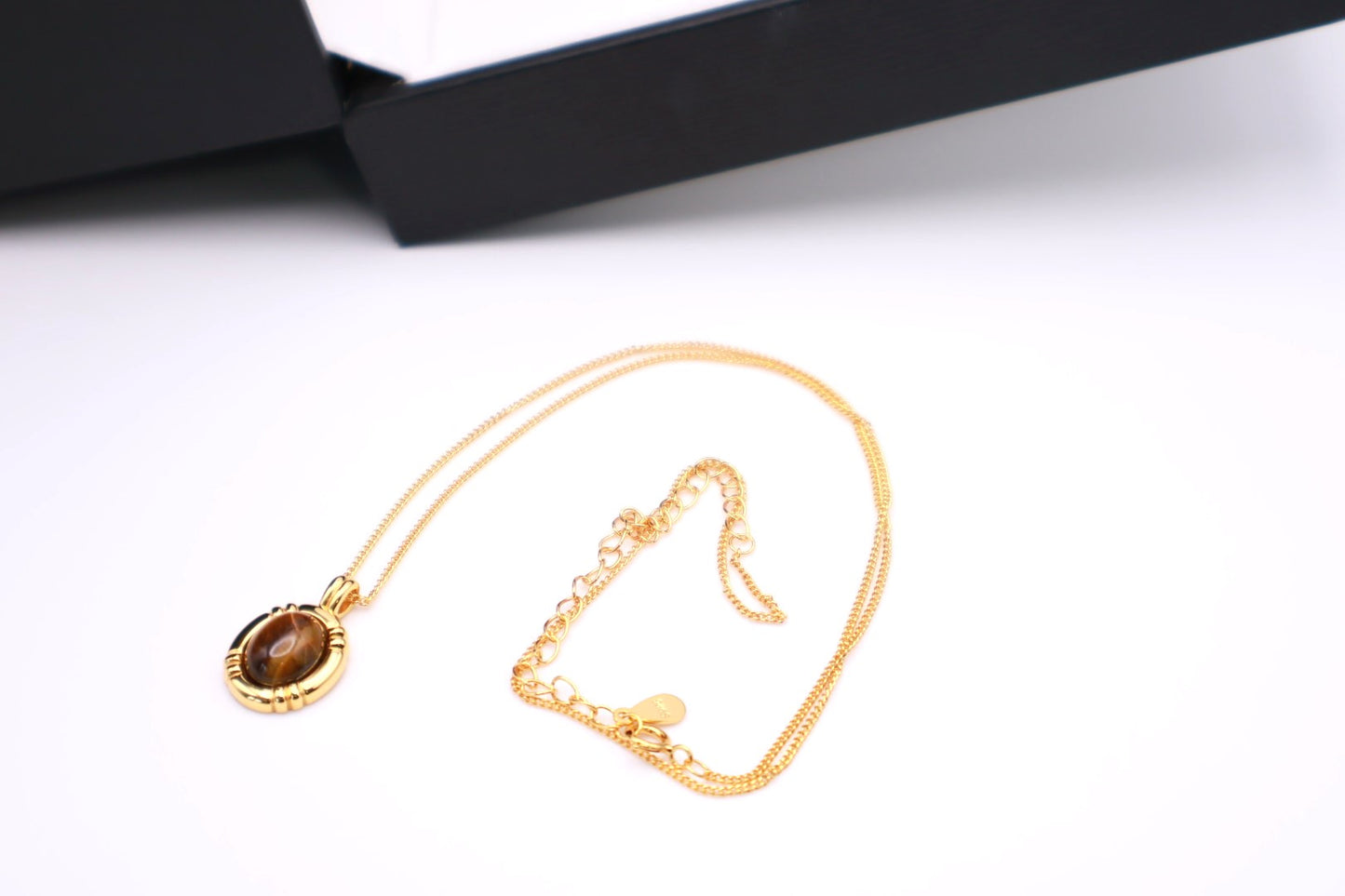 Tiger Eye Pendant 011