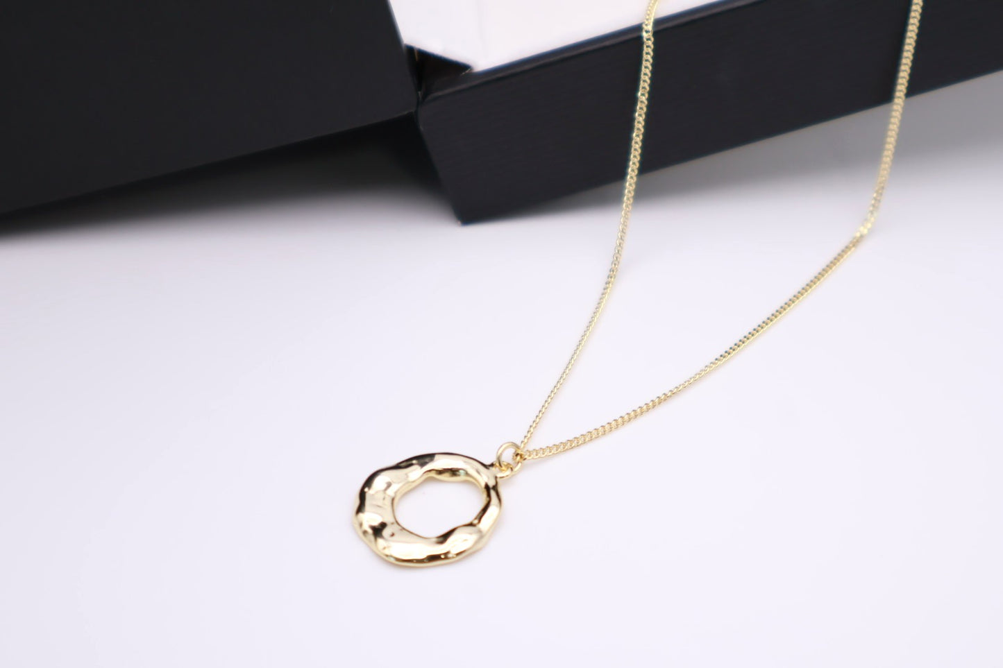 Golden O Necklace 010