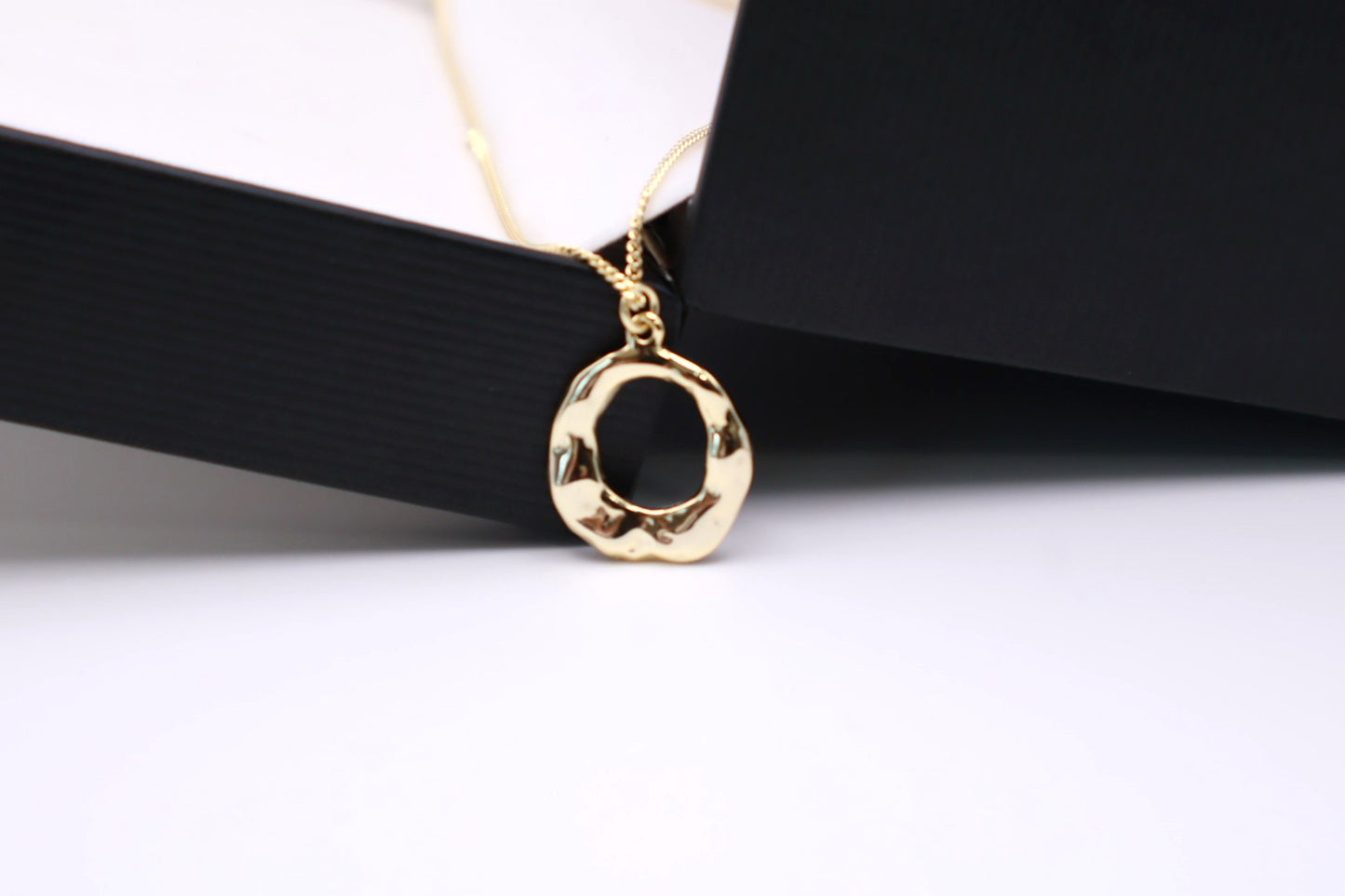 Golden O Necklace 010