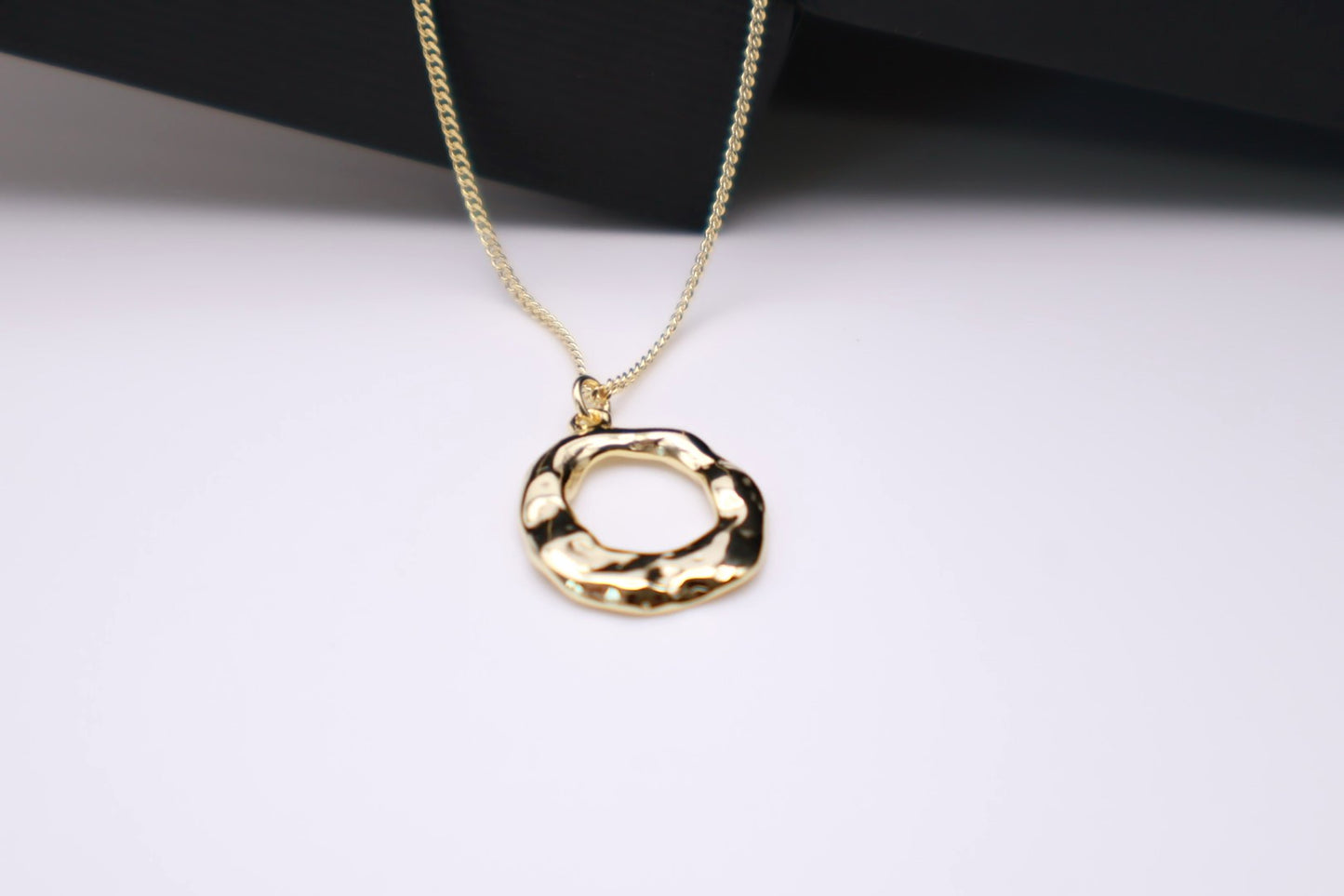 Golden O Necklace 010
