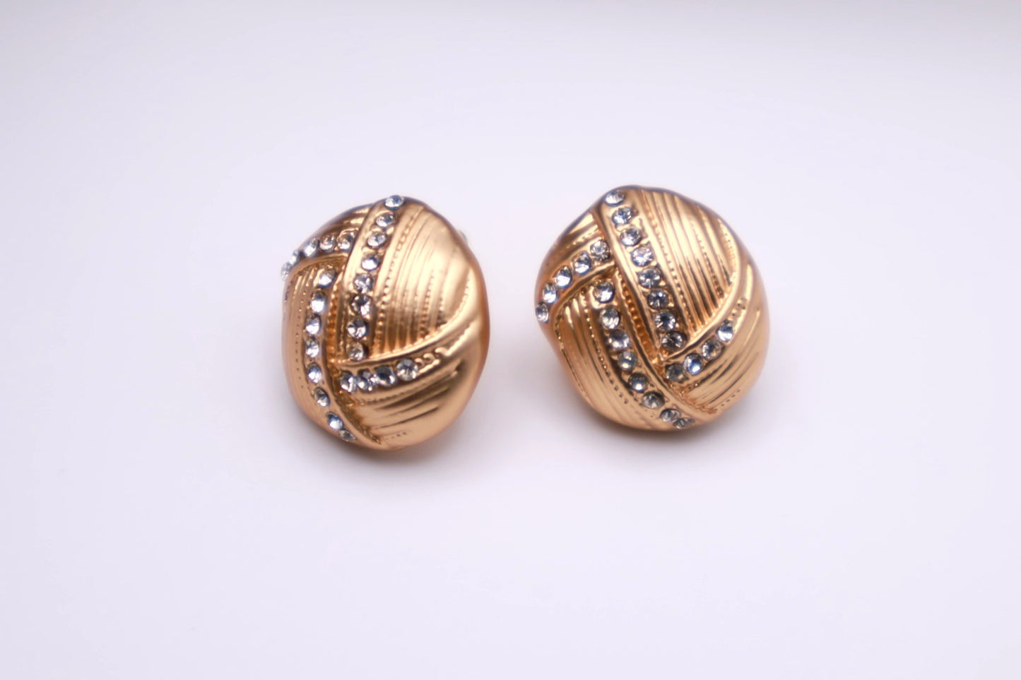 Golden Gem Stud 017