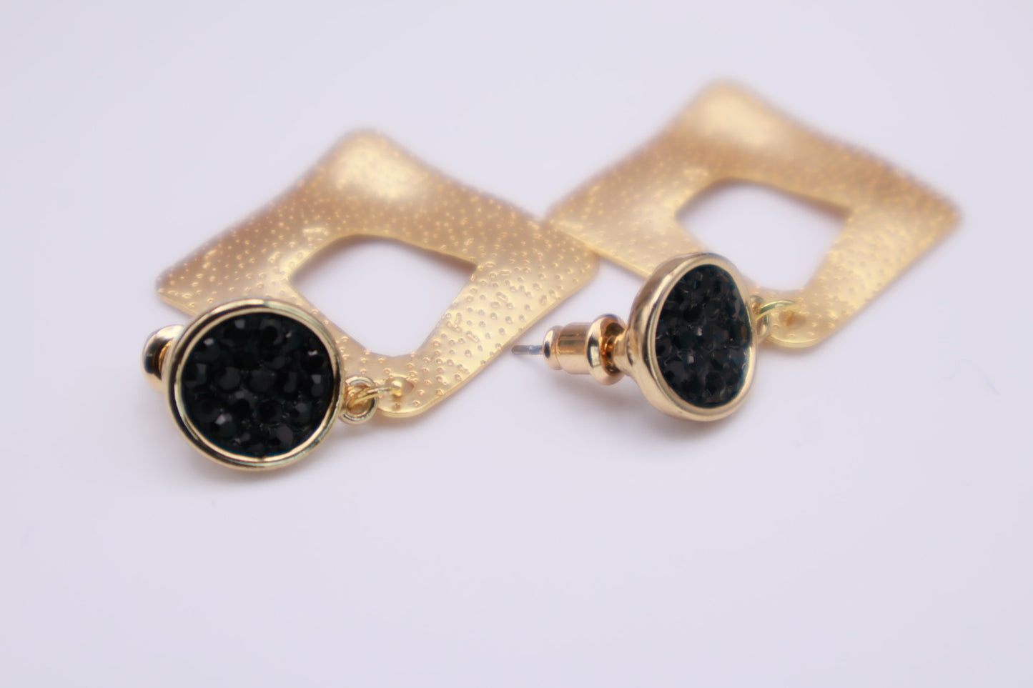 The Square Drop 024