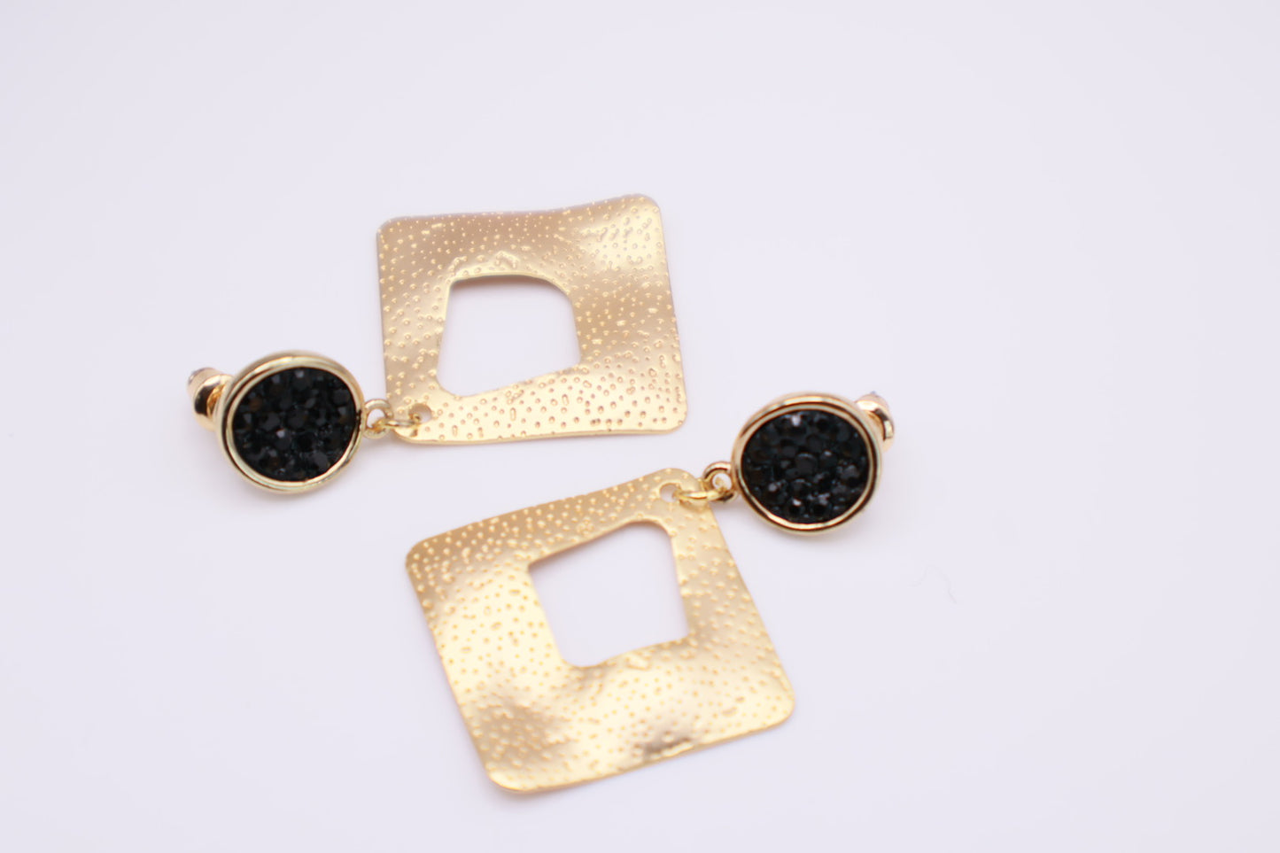 The Square Drop 024
