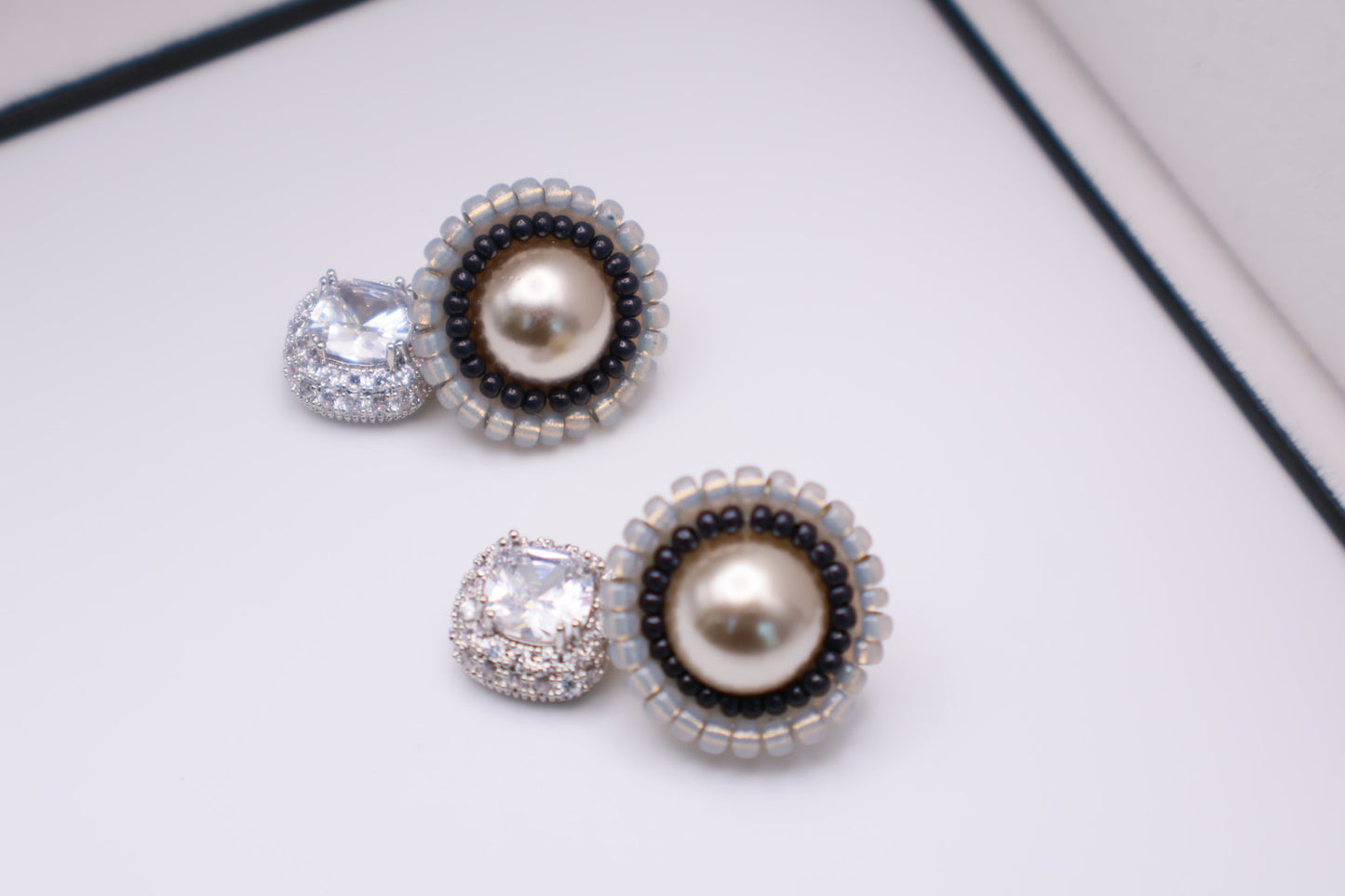 The Pearl Drop 025