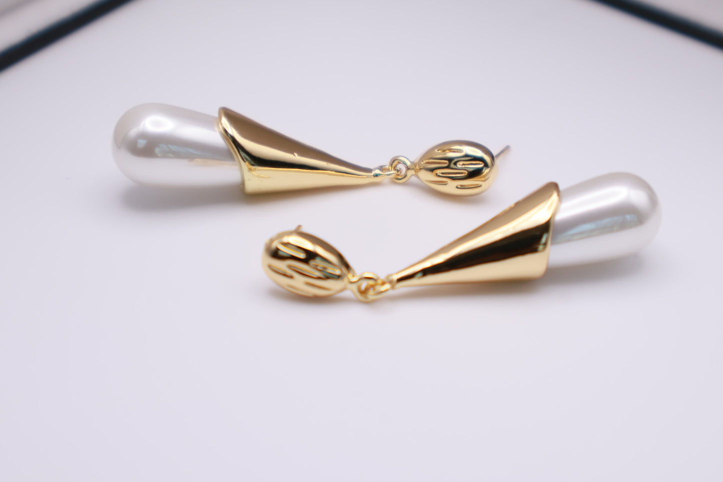 Pearl Tear Drop 029
