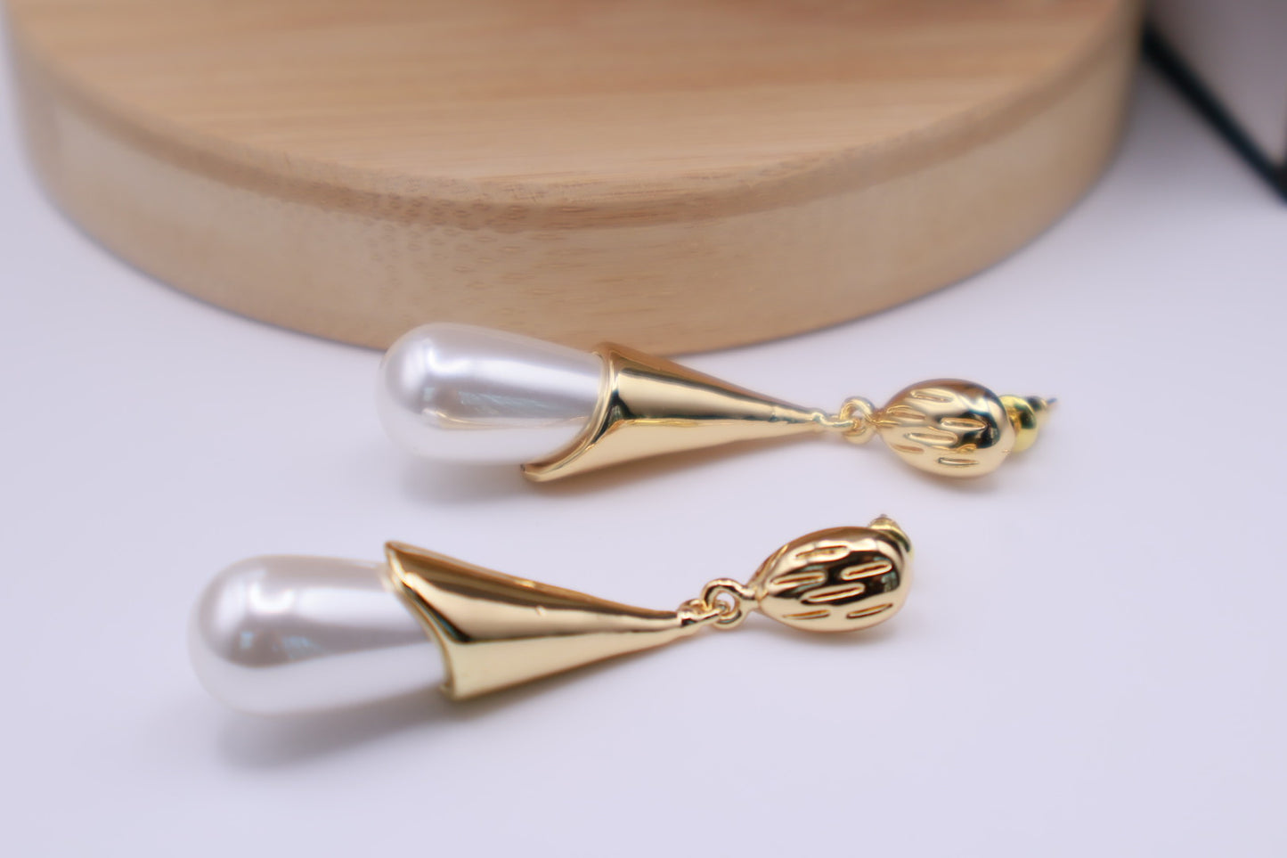 Pearl Tear Drop 029