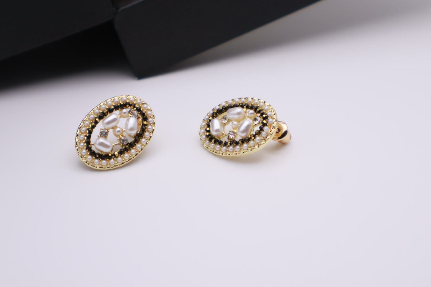 Egg Shape Pearl 034
