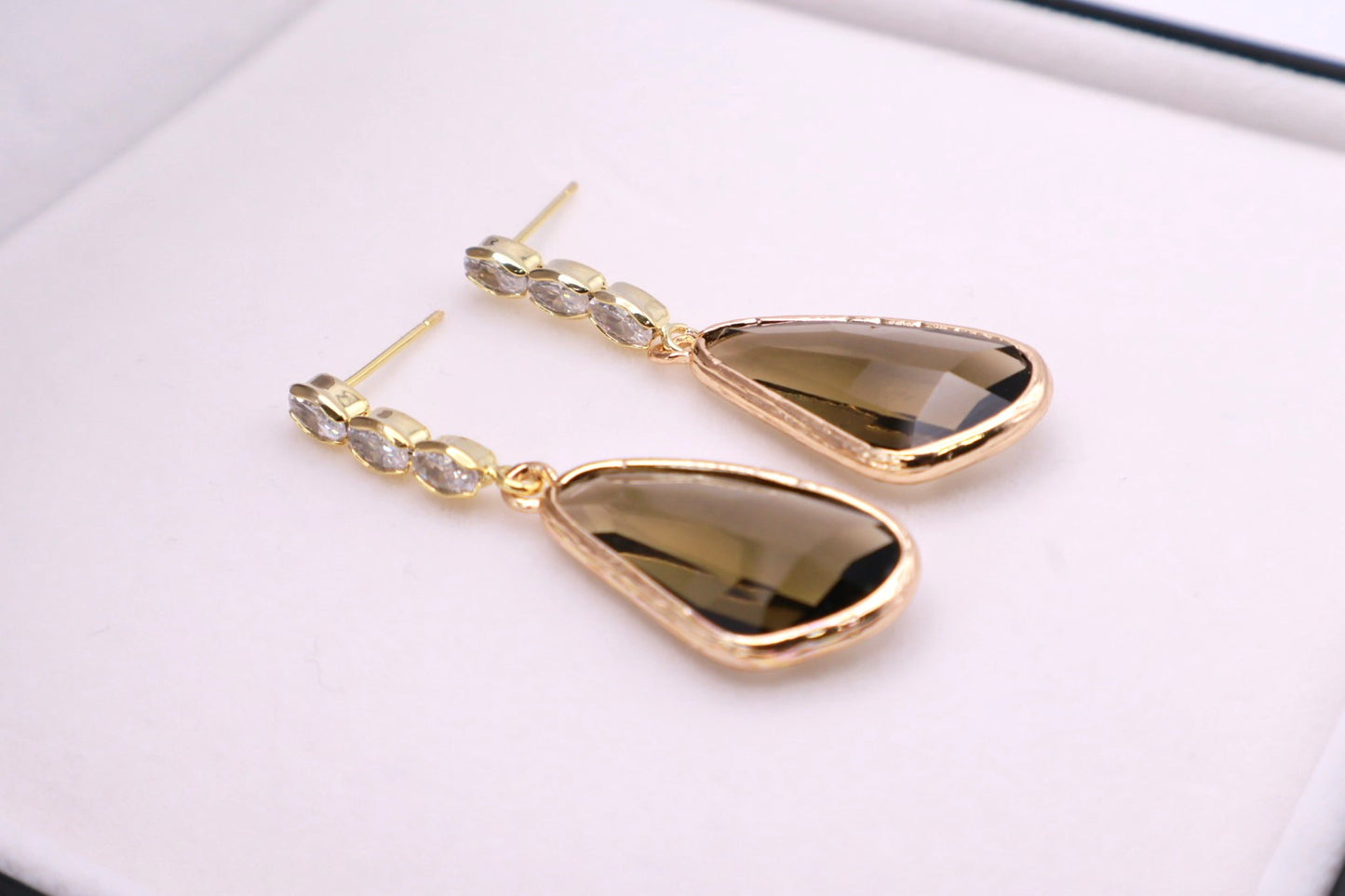 The Tear Drop 037
