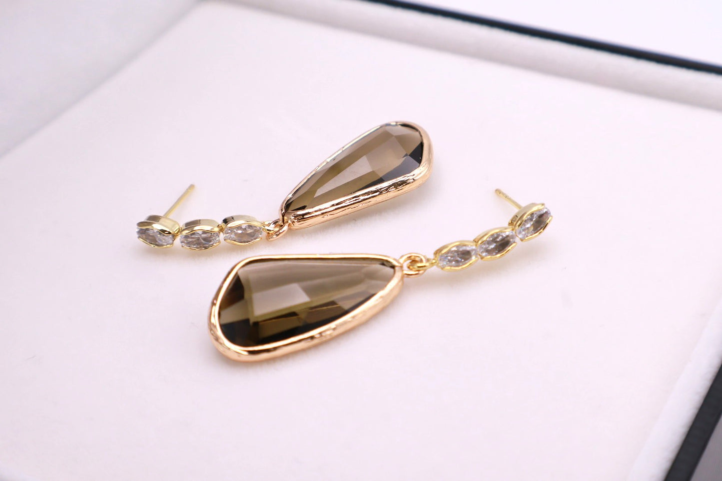 The Tear Drop 037