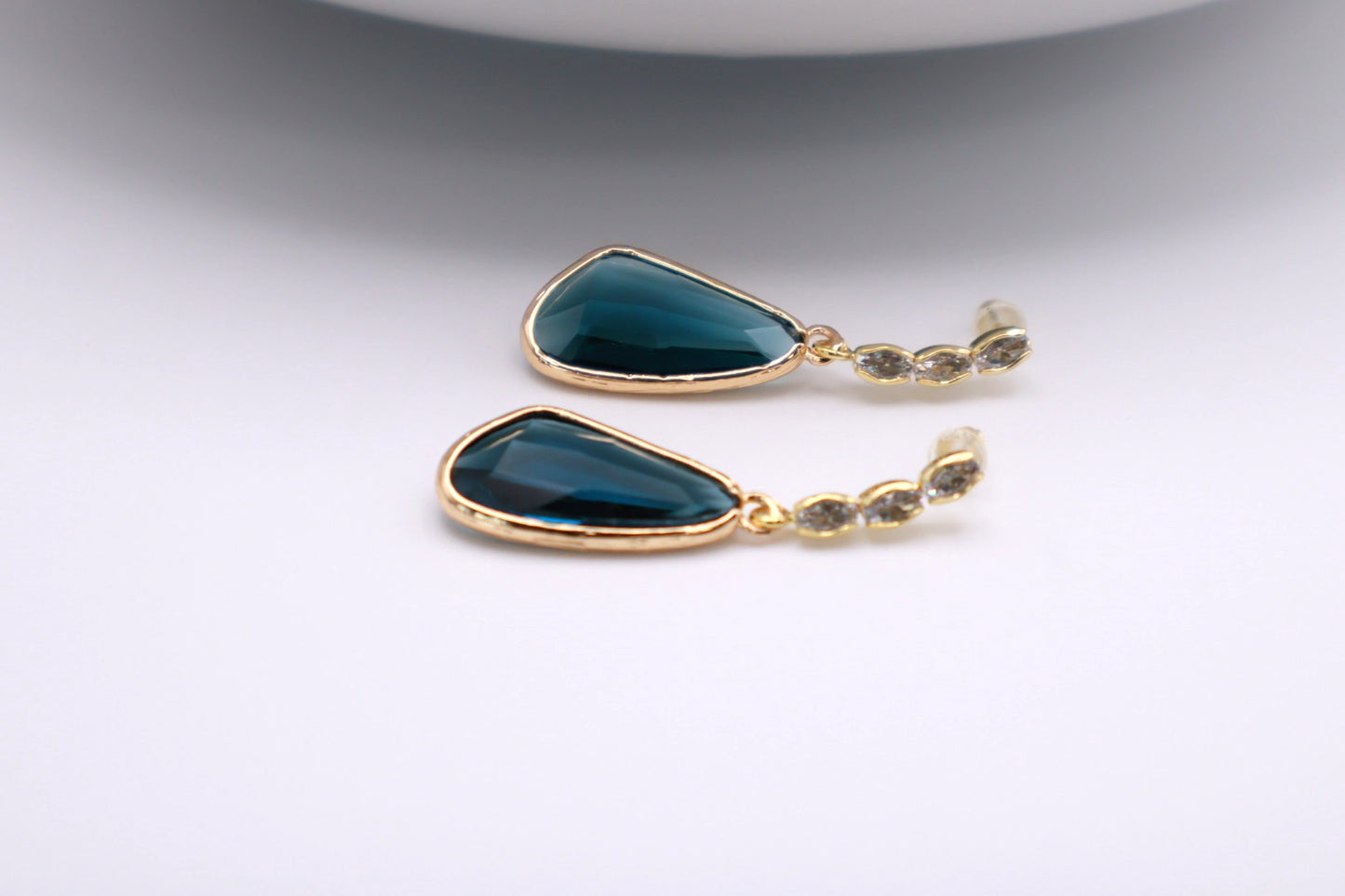 The Tear Drop 037