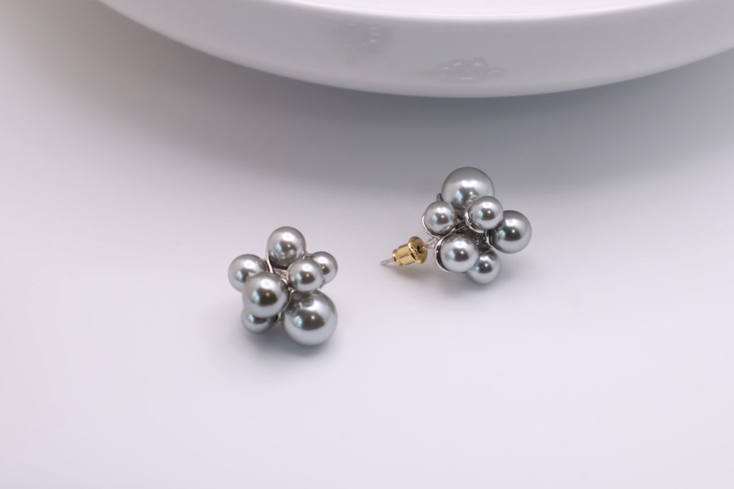 Silver Grape Stud 043