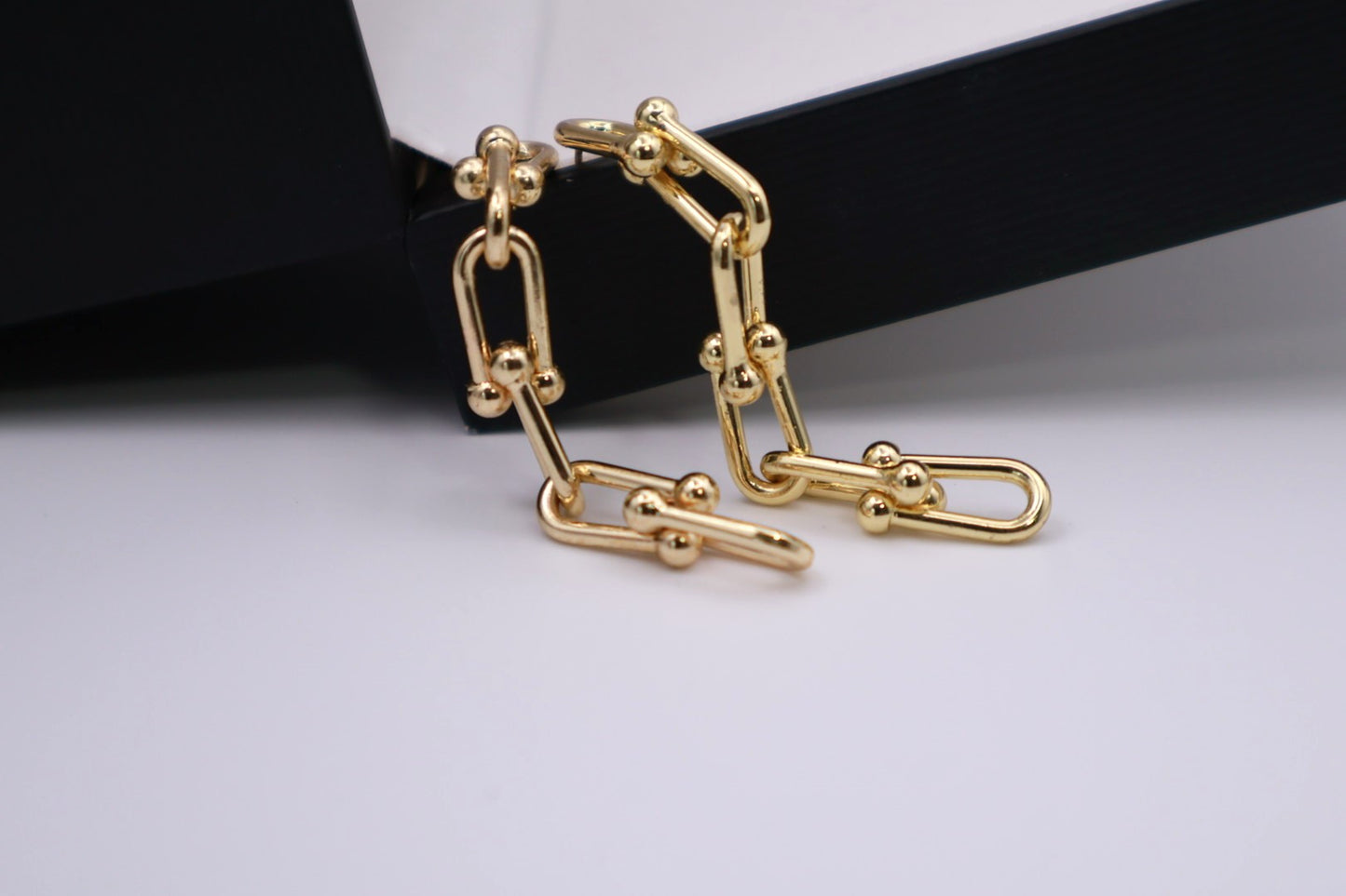 Chain Link Drop 049
