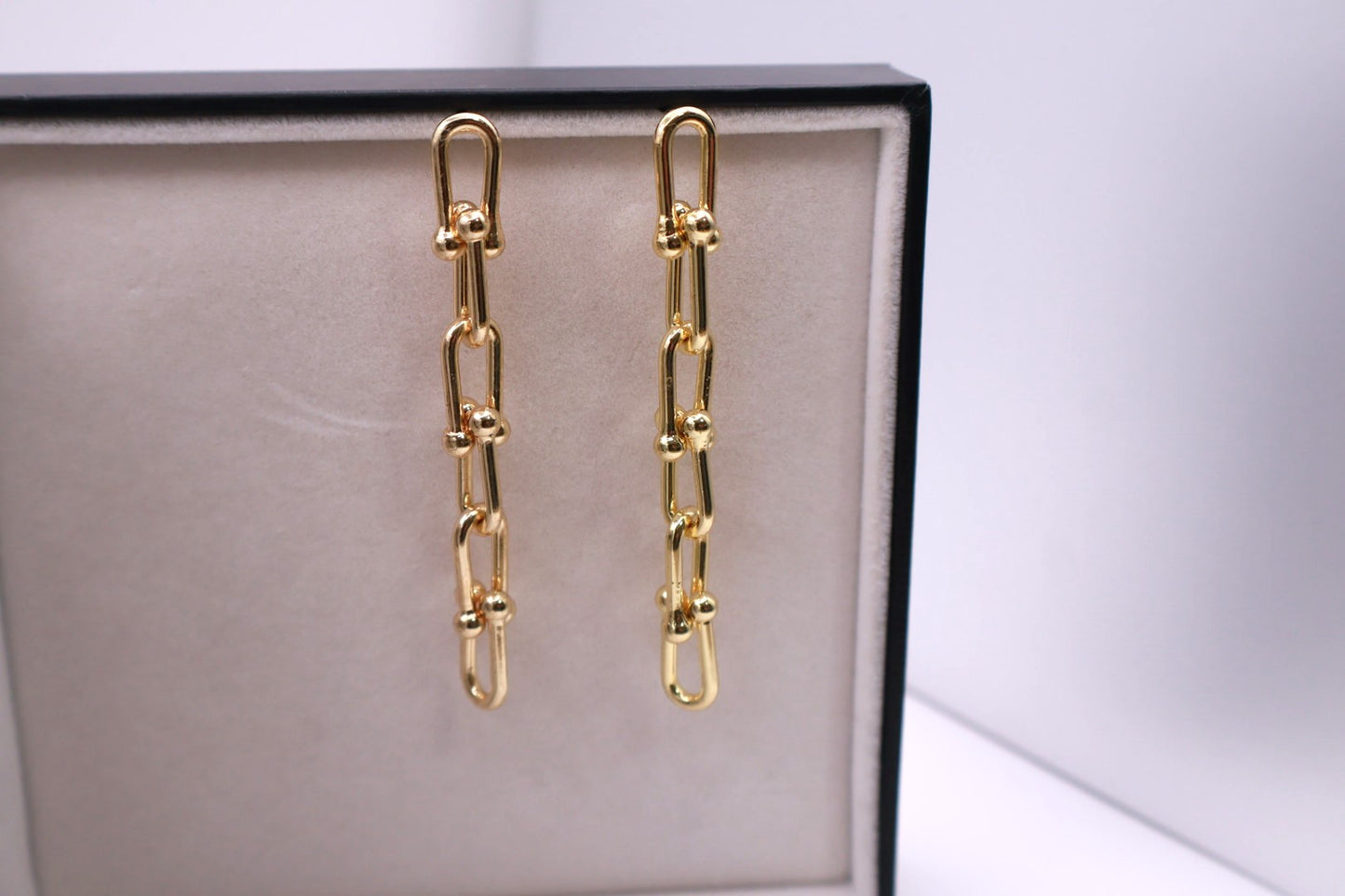 Chain Link Drop 049