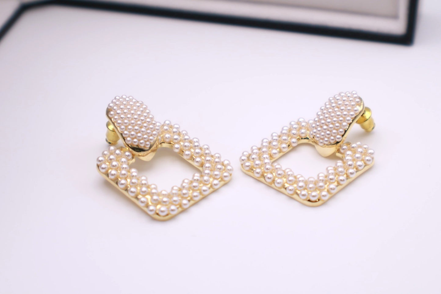 Rectangle Pearl Drop 060