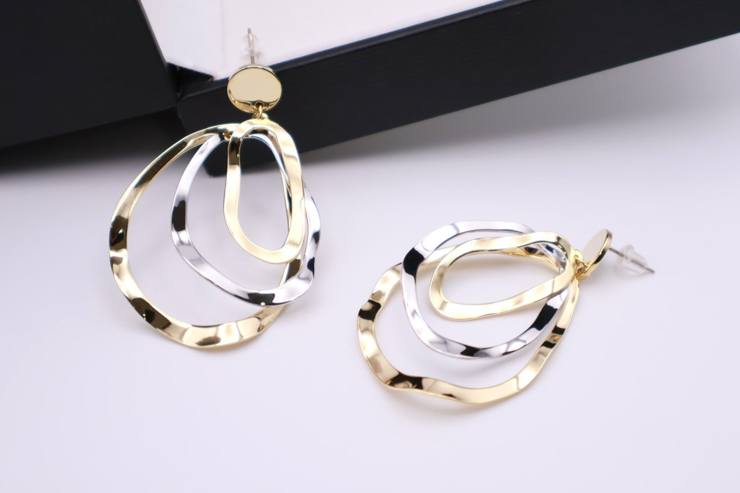 Gold Hoop Drop 064