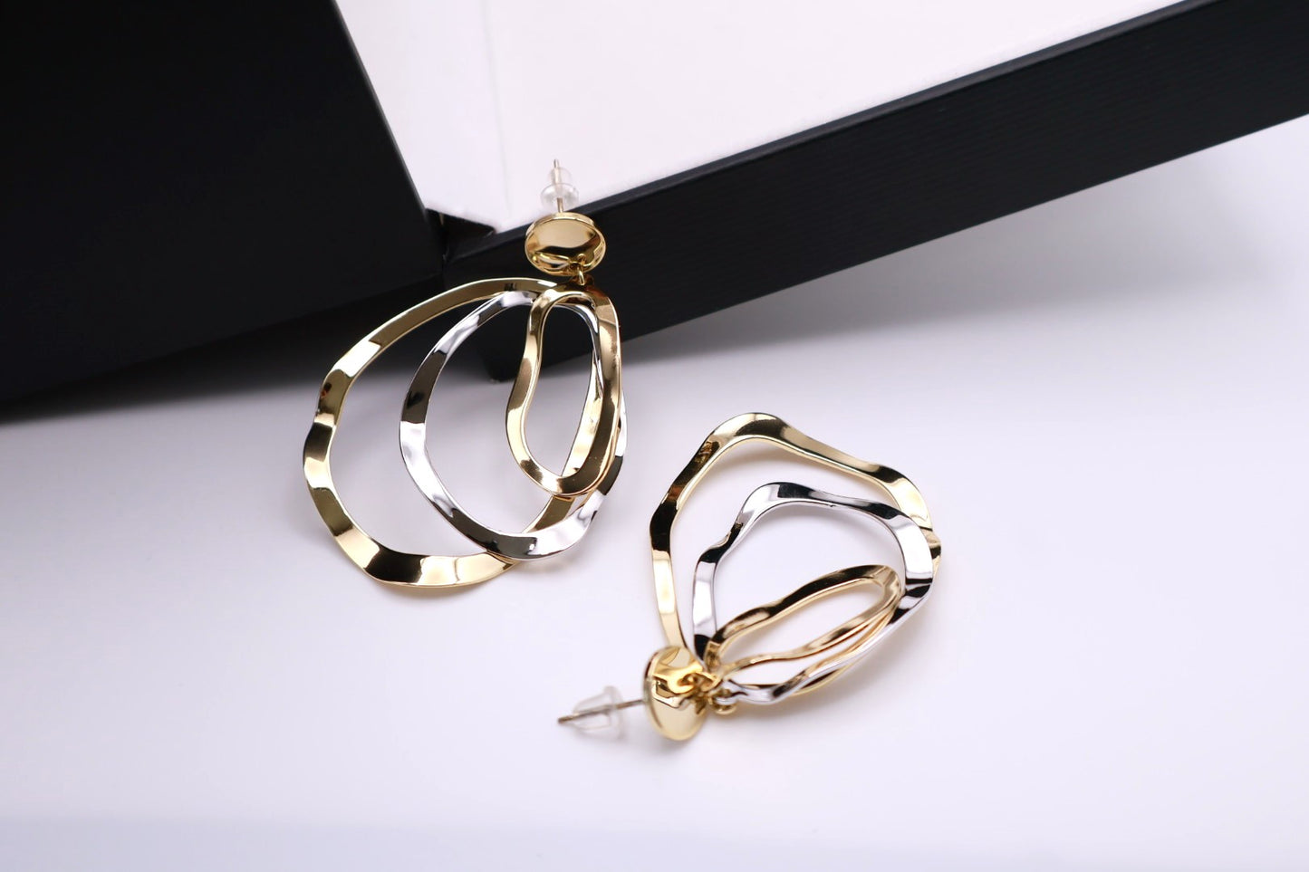 Gold Hoop Drop 064