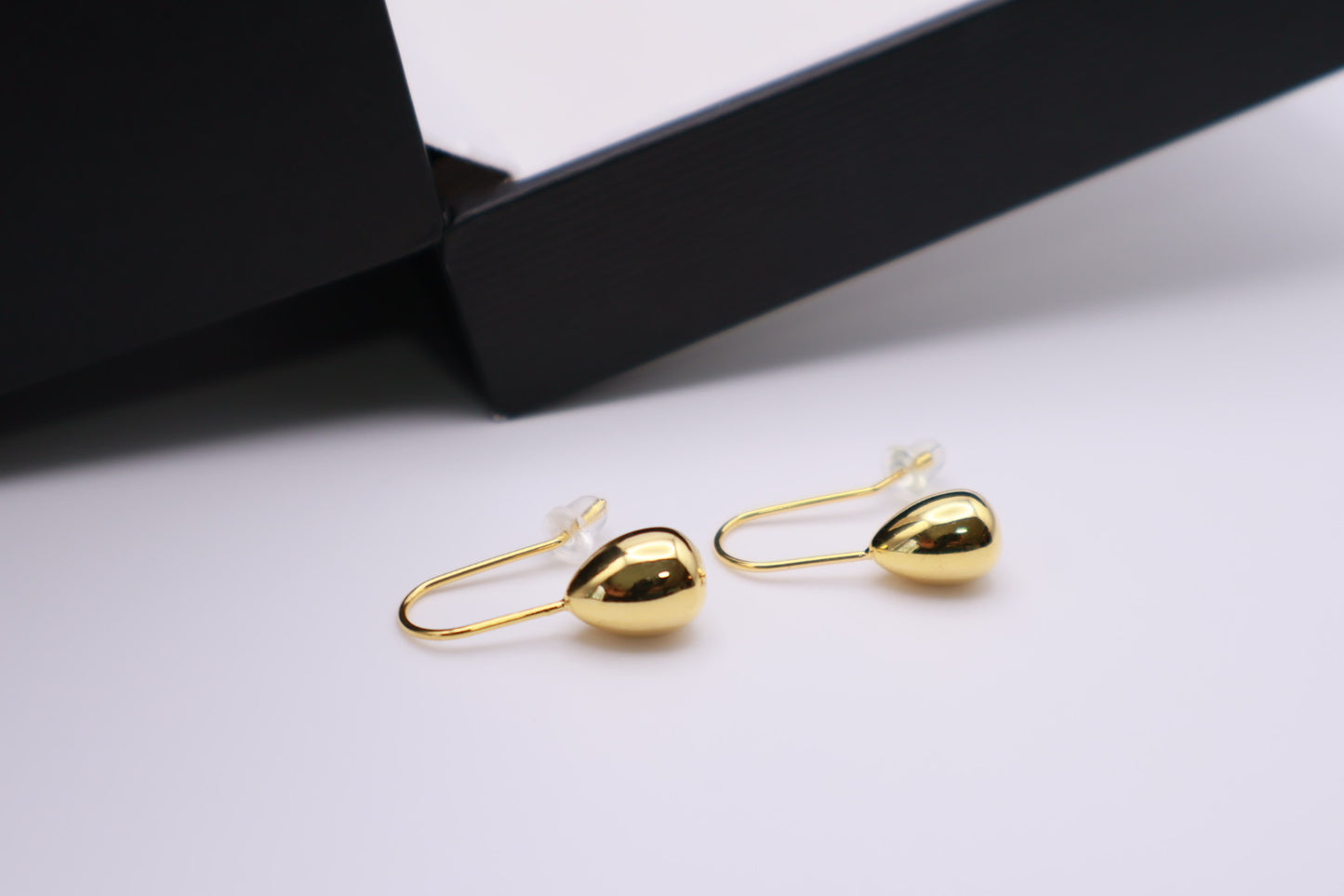 Golden Nugget Wire Hook 069