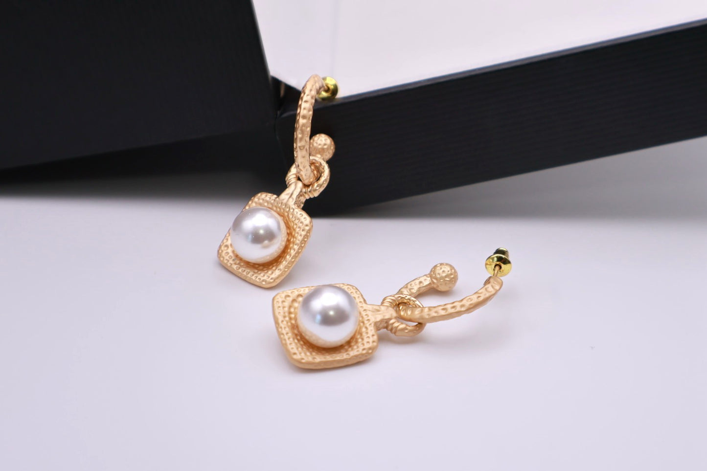 Pearl Plate C Hoop 070