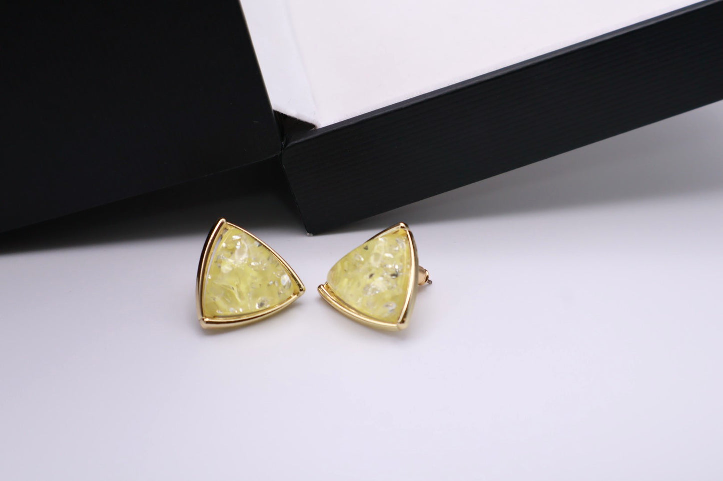 Gem Triangle Stud 067