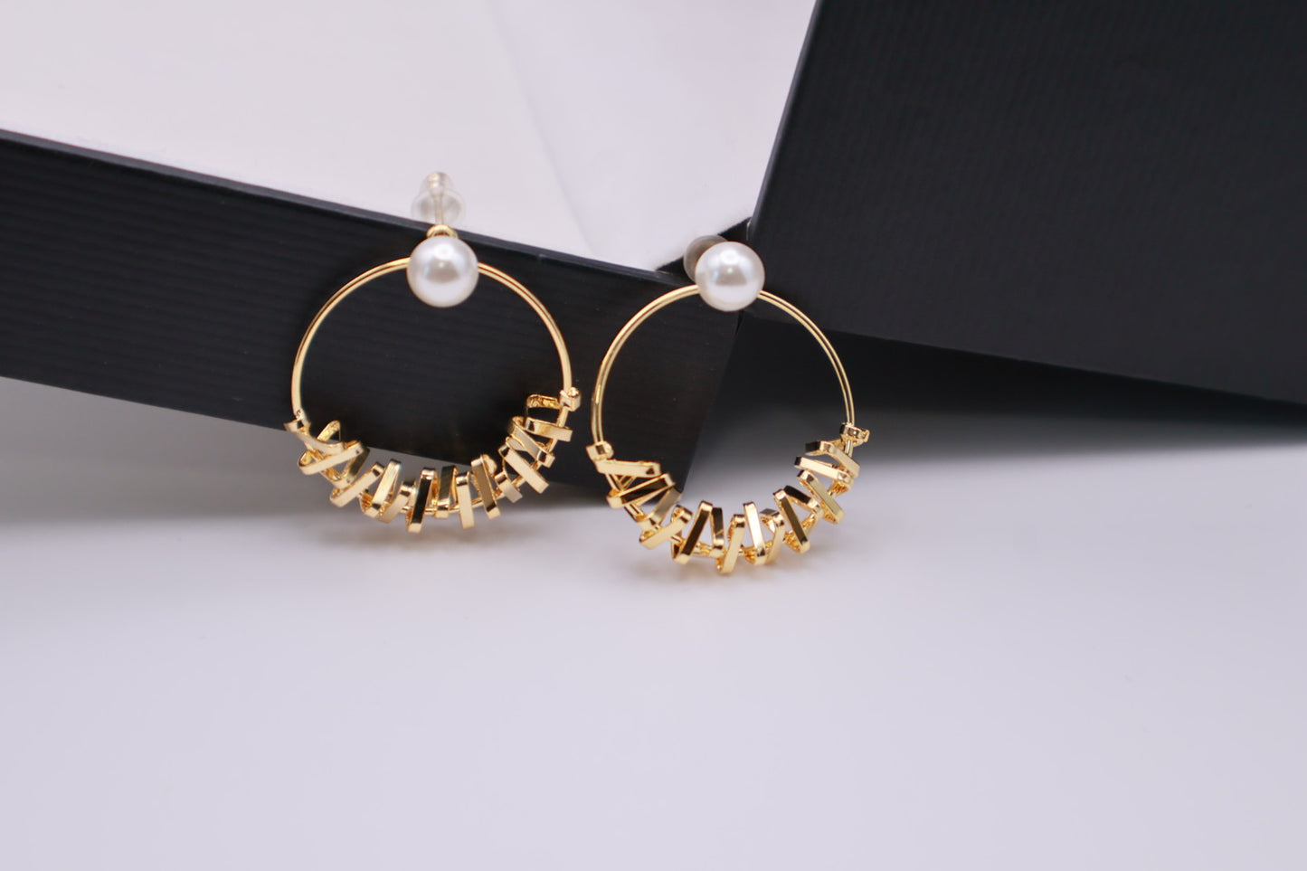 Twisted Hoop Drop 075