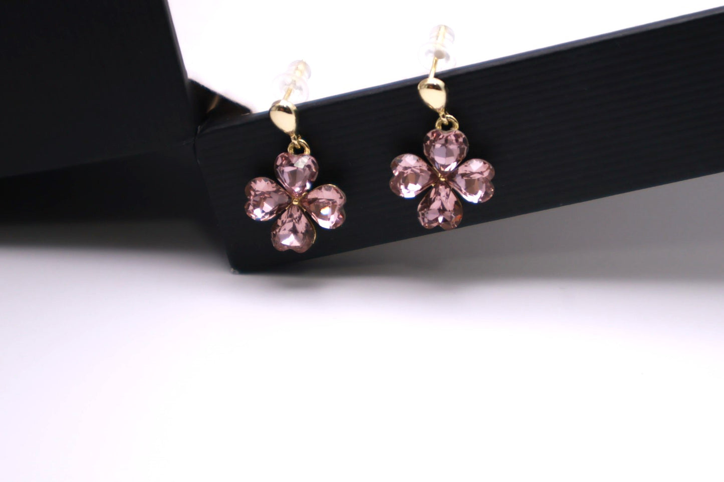 Four Leaf Clover Drop 109