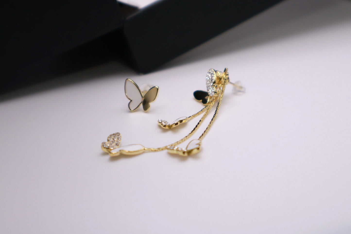Asymmetric Butterfly Drop 079
