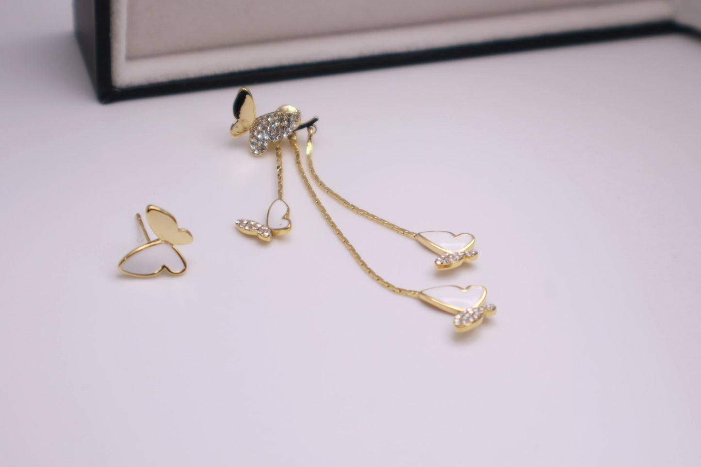 Asymmetric Butterfly Drop 079