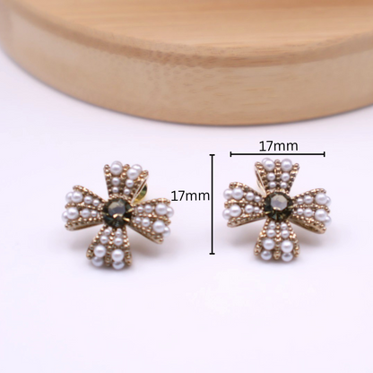 Pearl Four Leaf Stud