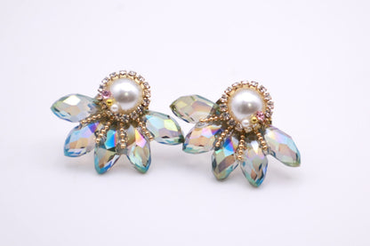 Peacock Pearl Stud