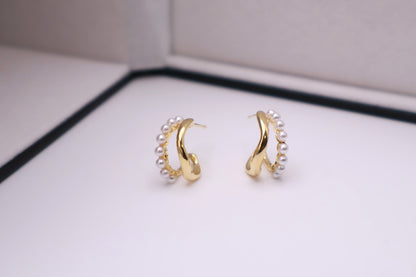 gold pearl stud