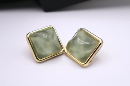 Green Square Stud