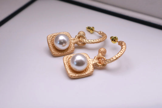 Pearl Plate C Hoop