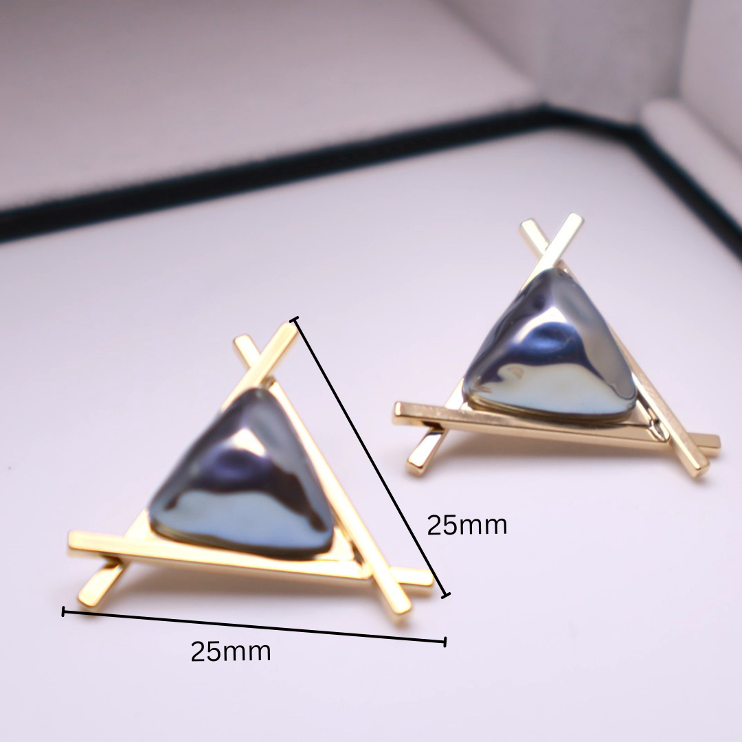 Triangle Pearl Stud